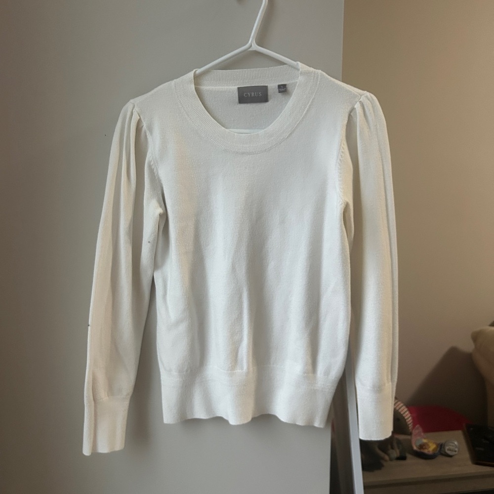 💙BOGO💙 Cyrus Women's White Sweater Small